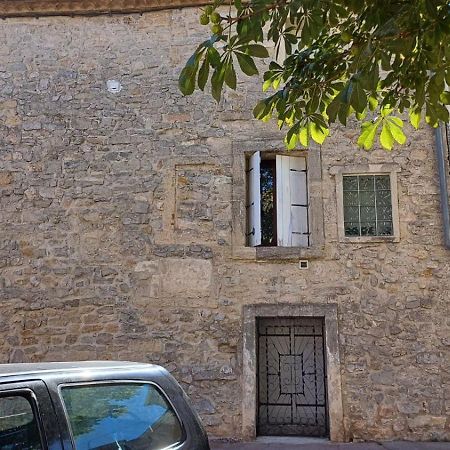 Appartement Chaleureux Dans Une Maison En Pierre Mireval Exteriör bild