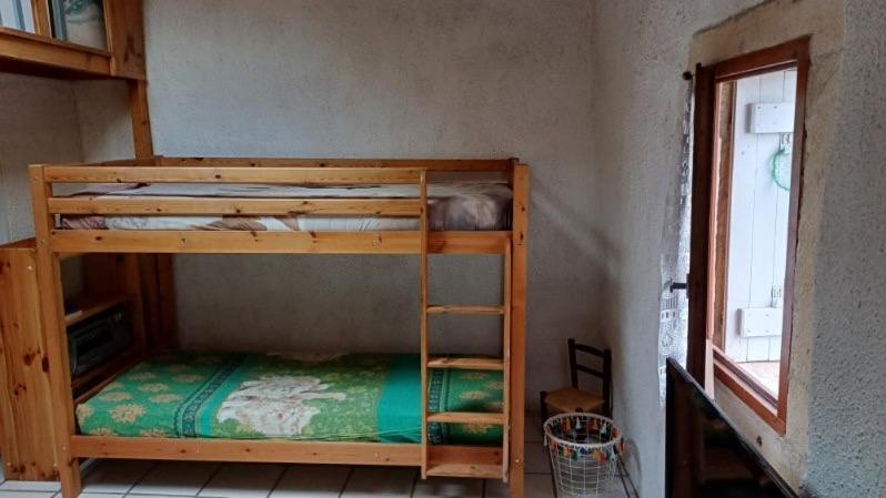 Appartement Chaleureux Dans Une Maison En Pierre Mireval Exteriör bild
